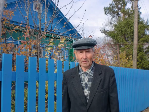 За 80 нашему дорогому Григорию Ивановичу. Мы им гордимся.