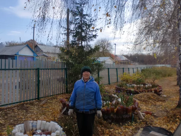 Наша жизнерадостная тётя Маша. Активная участница всех мероприятий. Ей 85 !